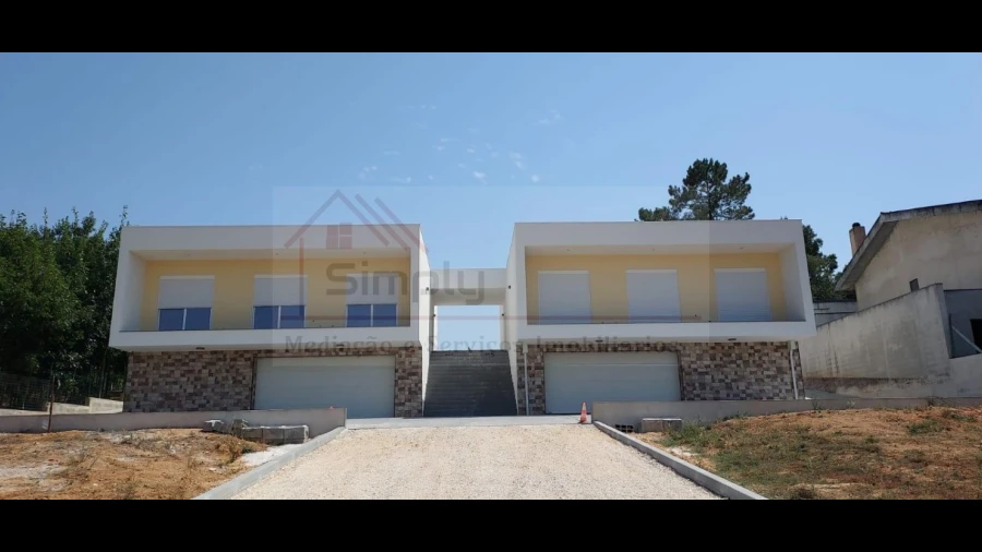 Moradia T3 para Venda em Arcos e Mogofores