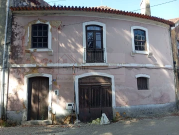 Loja para Venda em Arcos e Mogofores