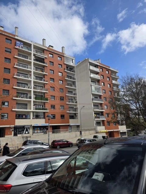 Apartamento T3 para Venda em Odivelas