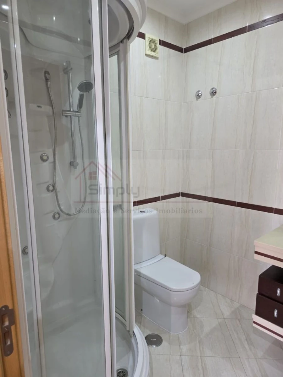 Apartamento T3 para Venda em Odivelas Foto 22