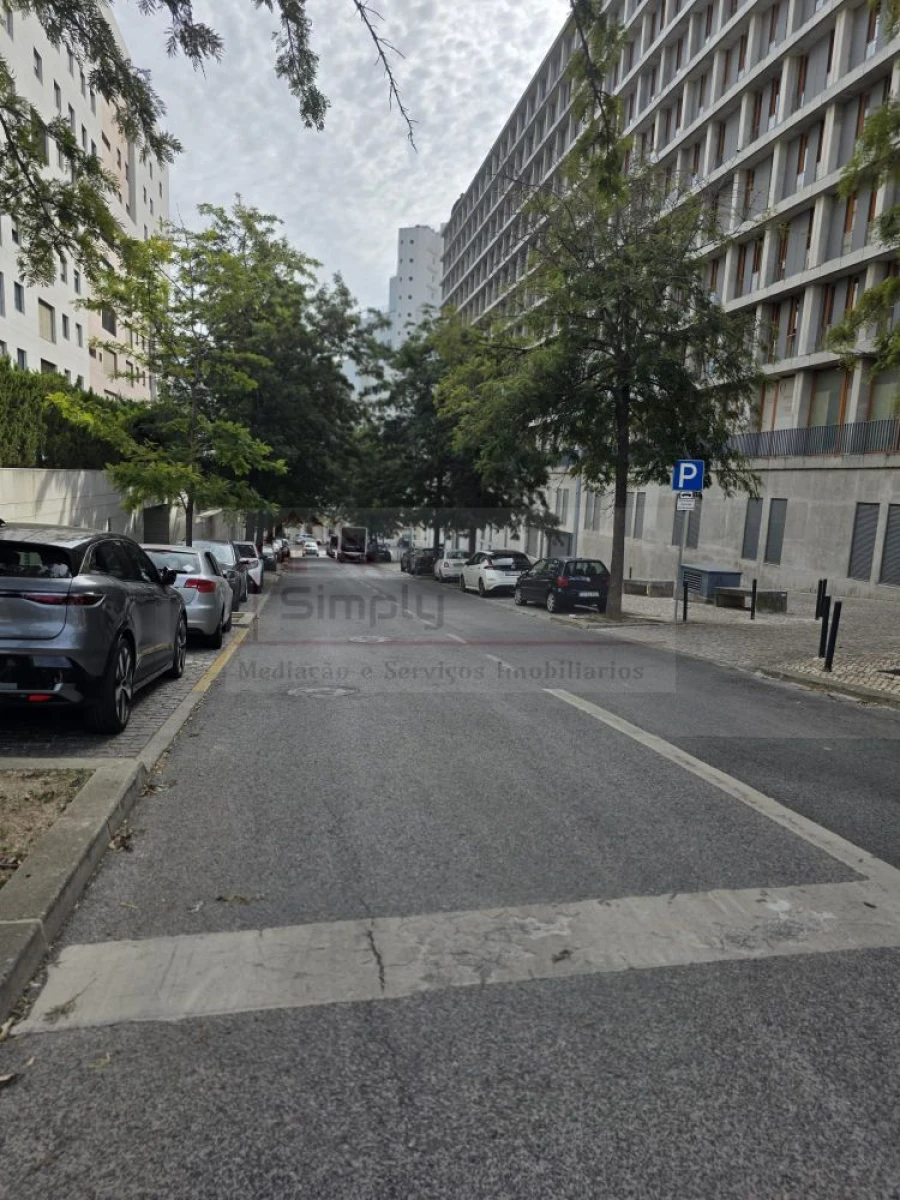 Garagem para Venda em Parque das Nações Foto 7