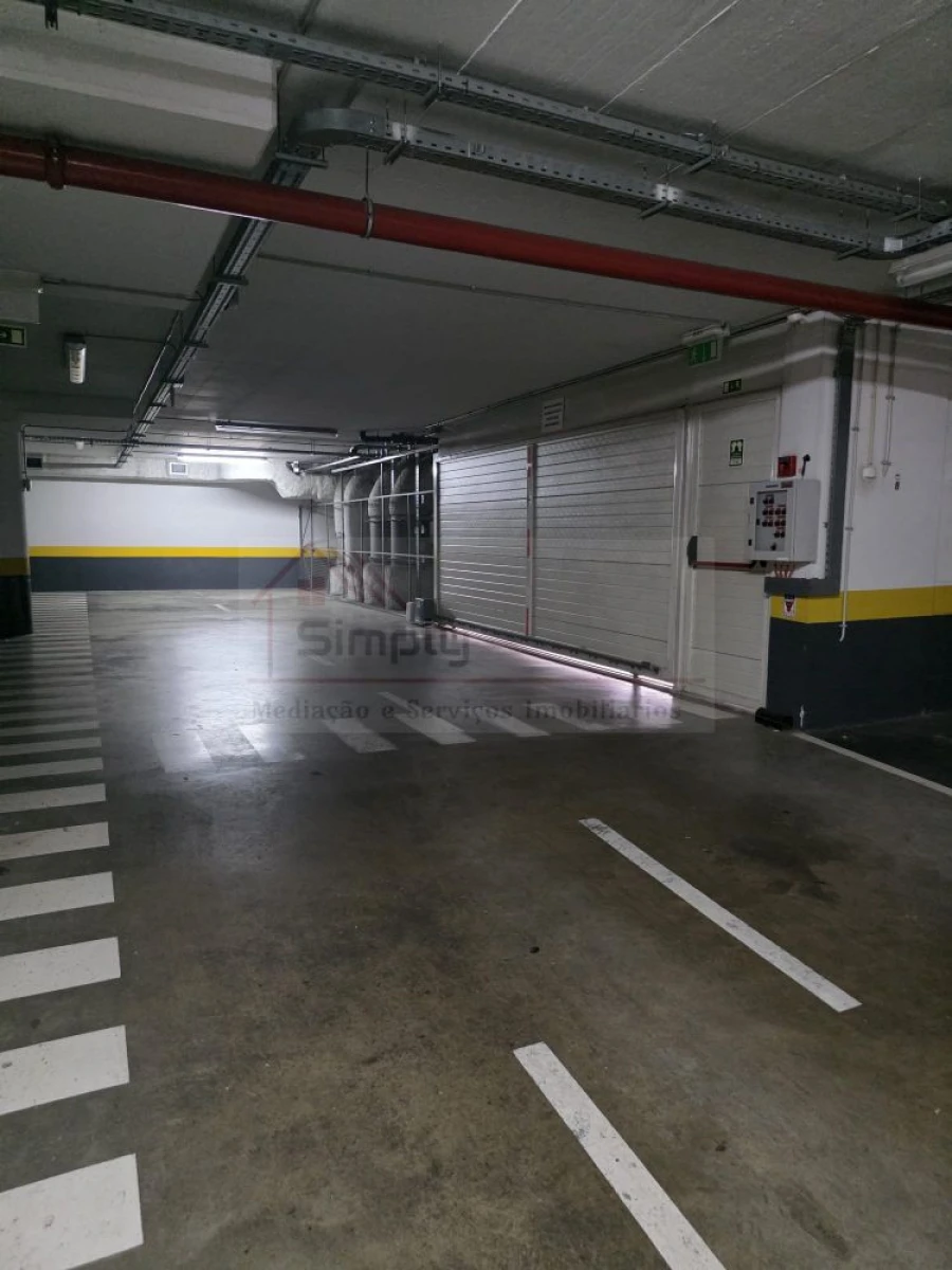 Garagem para Venda em Parque das Nações Foto 9