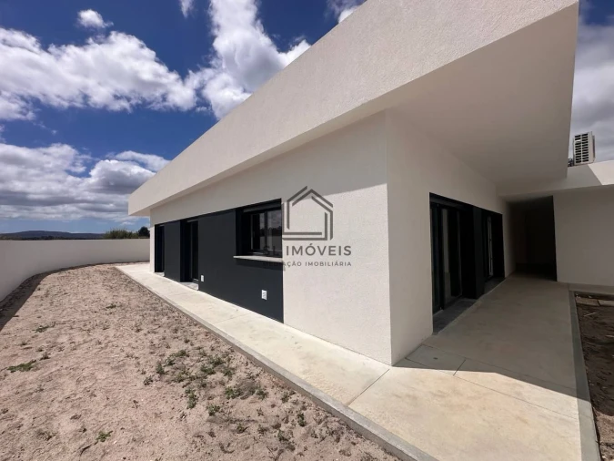 Moradia T4 para Venda em Quinta do Anjo Foto 43