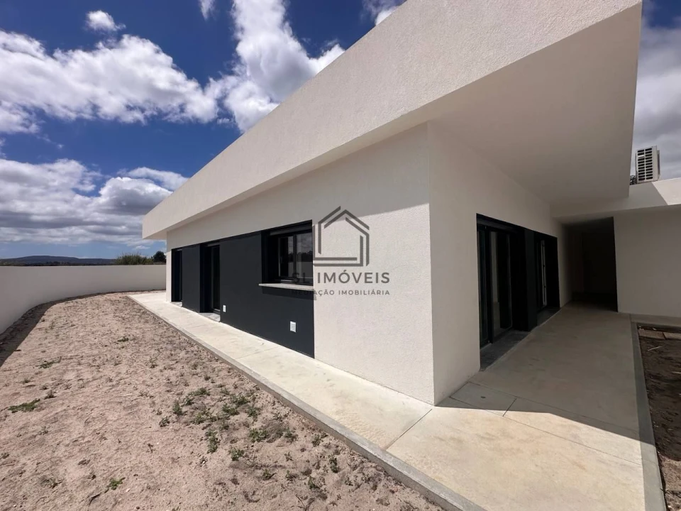 Moradia T4 para Venda em Quinta do Anjo Foto 43