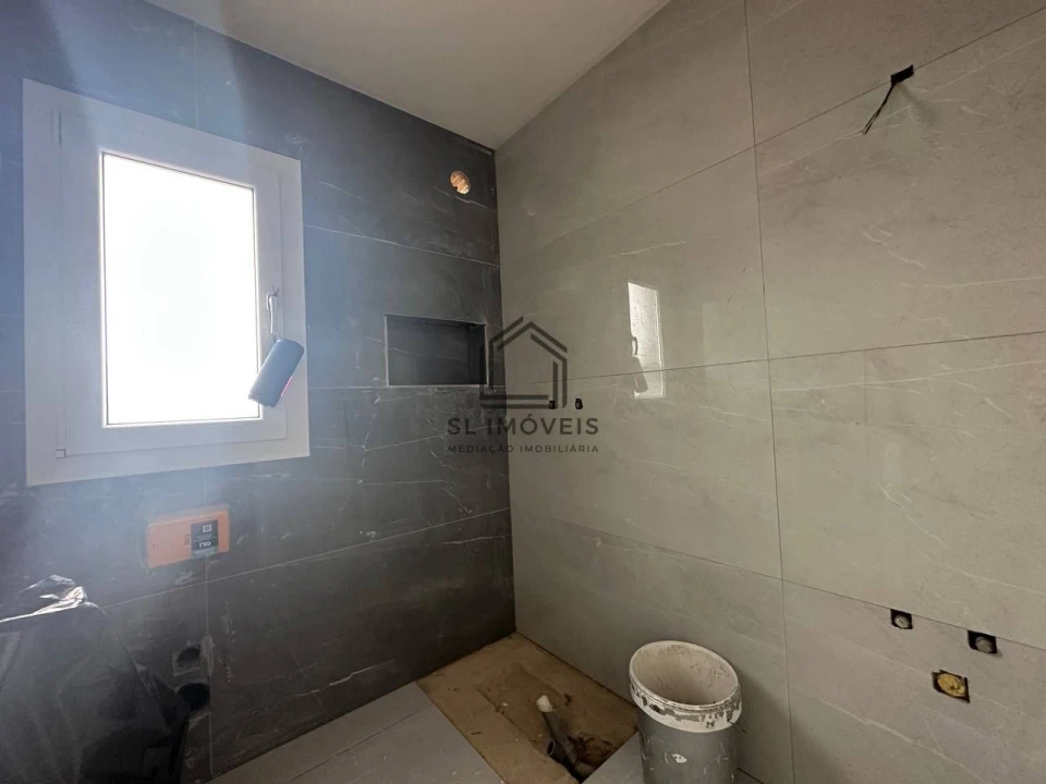 Moradia T4 para Venda em Quinta do Anjo Foto 6