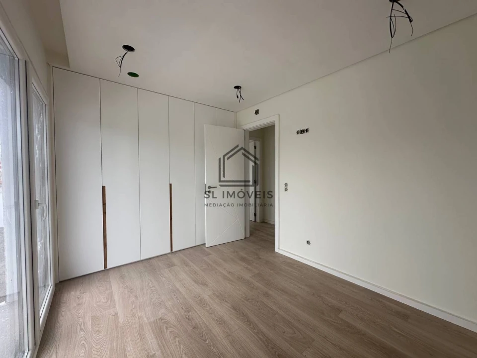 Moradia T3 para Venda em Fernao Ferro Foto 29