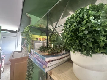 Loja para Trespasse em Seixal, Arrentela e Aldeia de Paio Pires