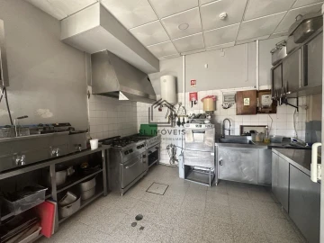 Loja para Trespasse em Seixal, Arrentela e Aldeia de Paio Pires