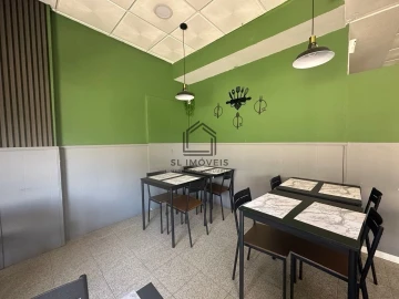 Loja para Trespasse em Seixal, Arrentela e Aldeia de Paio Pires