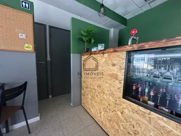Loja para Trespasse em Seixal, Arrentela e Aldeia de Paio Pires