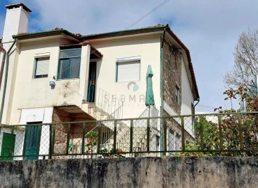 Moradia T8 para Venda em Campanhã