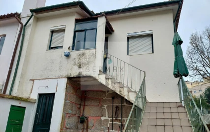 Moradia T8 para Venda em Campanhã