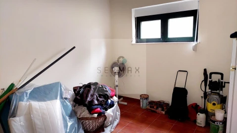 Moradia T8 para Venda em Campanhã