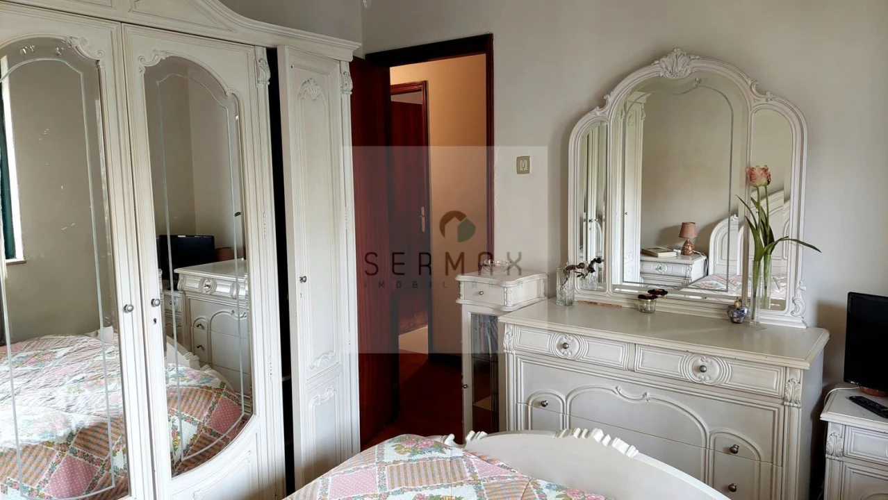 Moradia T8 para Venda em Campanhã Foto 9