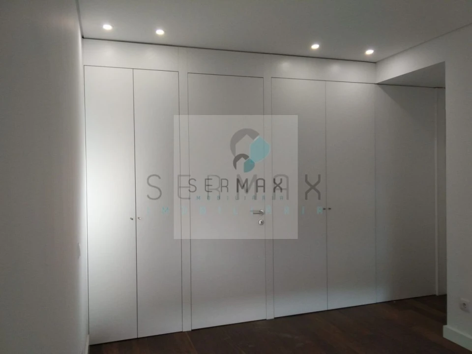 Apartamento T4 para Venda em Cedofeita, Santo Ildefonso, Sé, Miragaia, São Nicolau e Vitória Foto 16