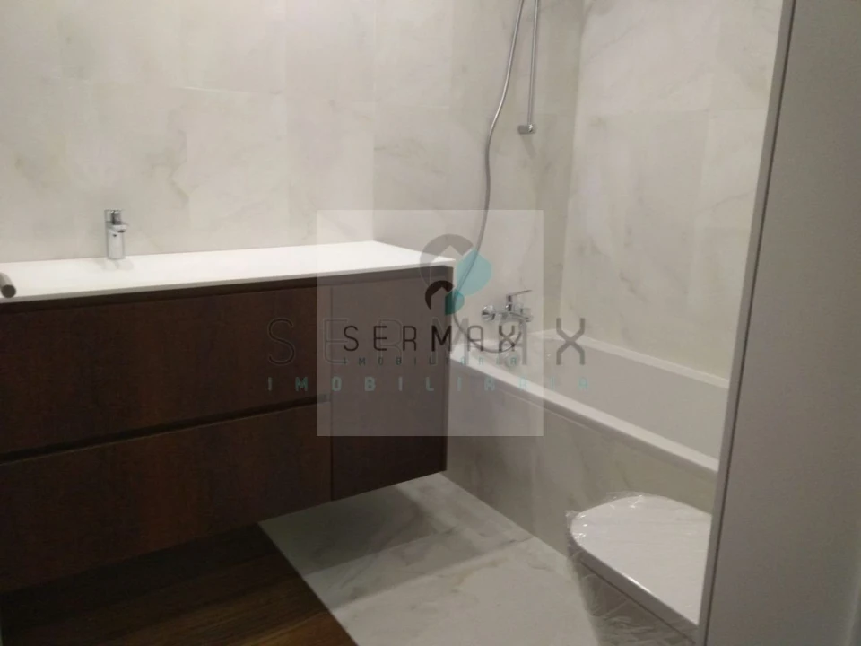 Apartamento T4 para Venda em Cedofeita, Santo Ildefonso, Sé, Miragaia, São Nicolau e Vitória Foto 28