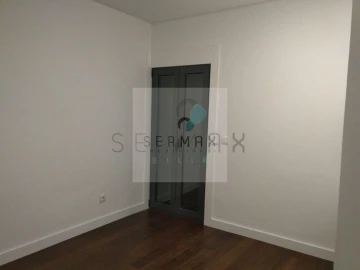 Apartamento T4 para Venda em Cedofeita, Santo Ildefonso, Sé, Miragaia, São Nicolau e Vitória