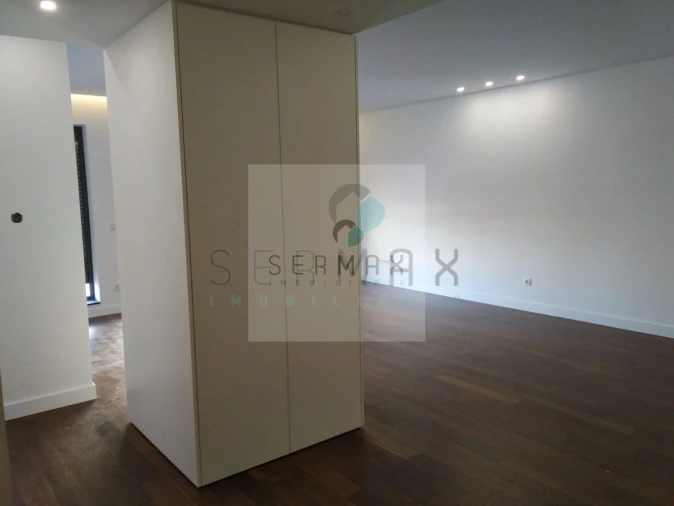 Apartamento T4 para Venda em Cedofeita, Santo Ildefonso, Sé, Miragaia, São Nicolau e Vitória Foto 30