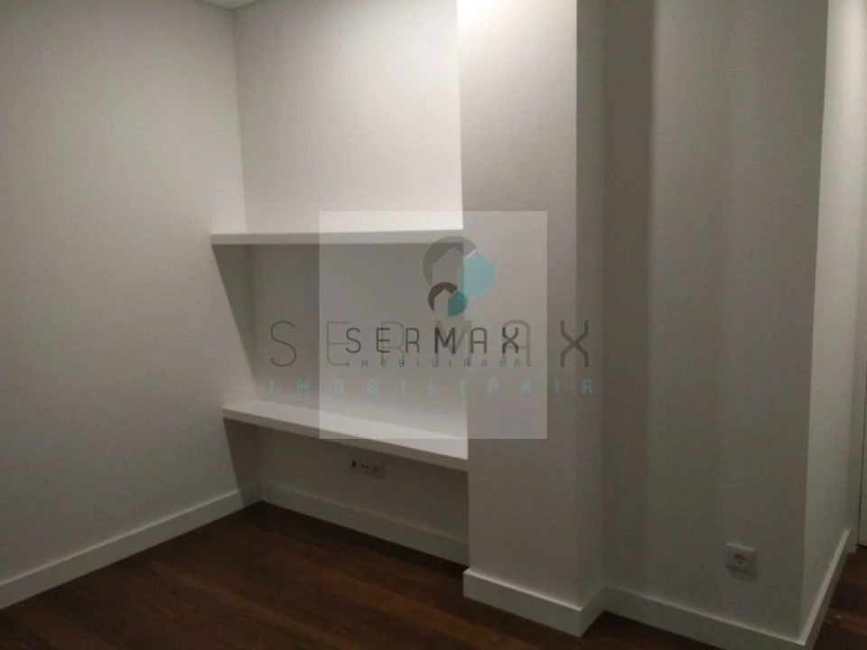 Apartamento T4 para Venda em Cedofeita, Santo Ildefonso, Sé, Miragaia, São Nicolau e Vitória Foto 14
