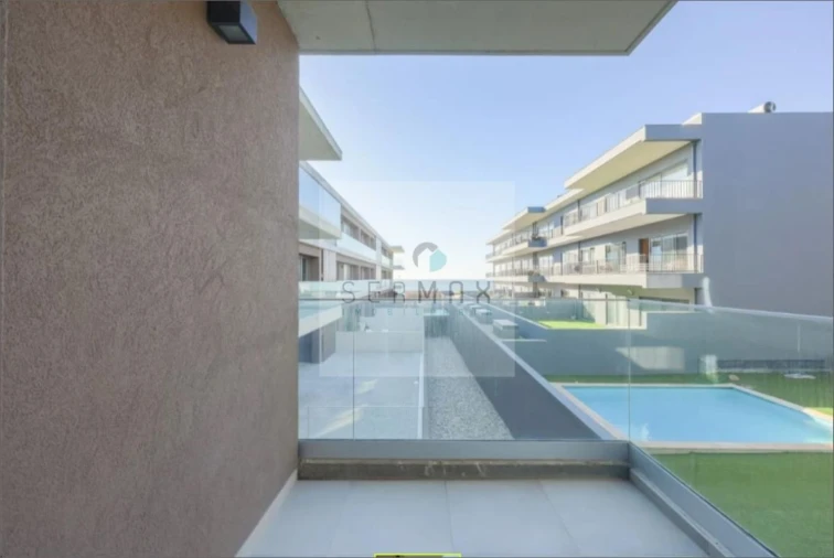 Apartamento T2 para Venda em Canidelo Foto 2