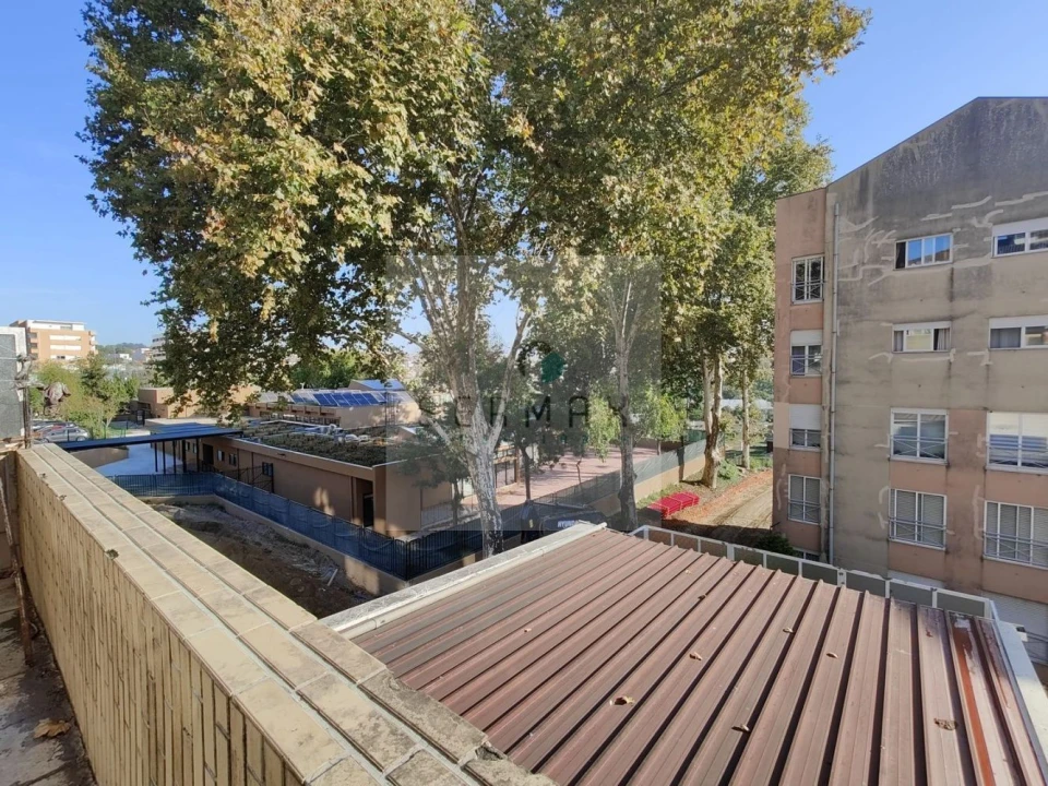 Apartamento T2 para Venda em Campanhã Foto 8