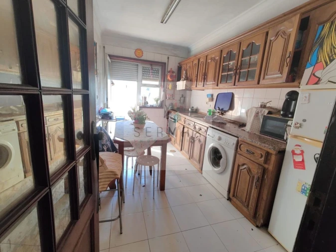 Apartamento T2 para Venda em Campanhã Foto 4