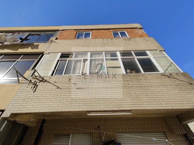 Apartamento T2 para Venda em Campanhã Foto 24