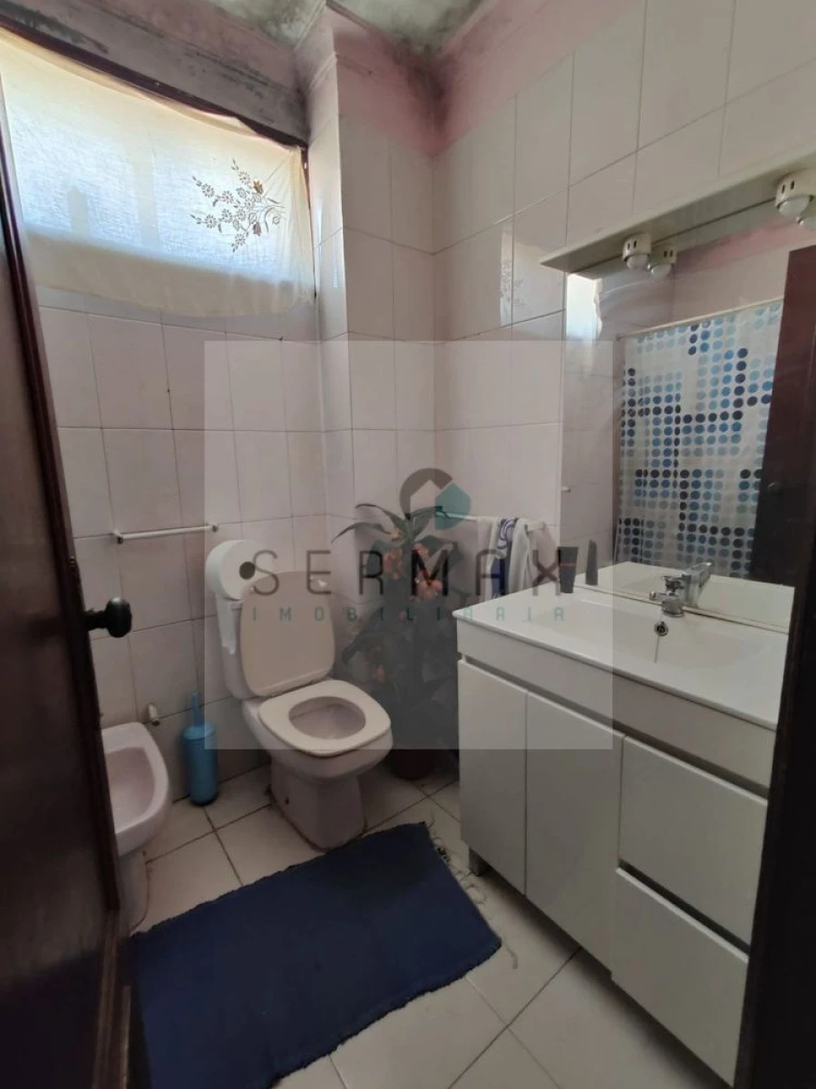 Apartamento T2 para Venda em Campanhã Foto 17