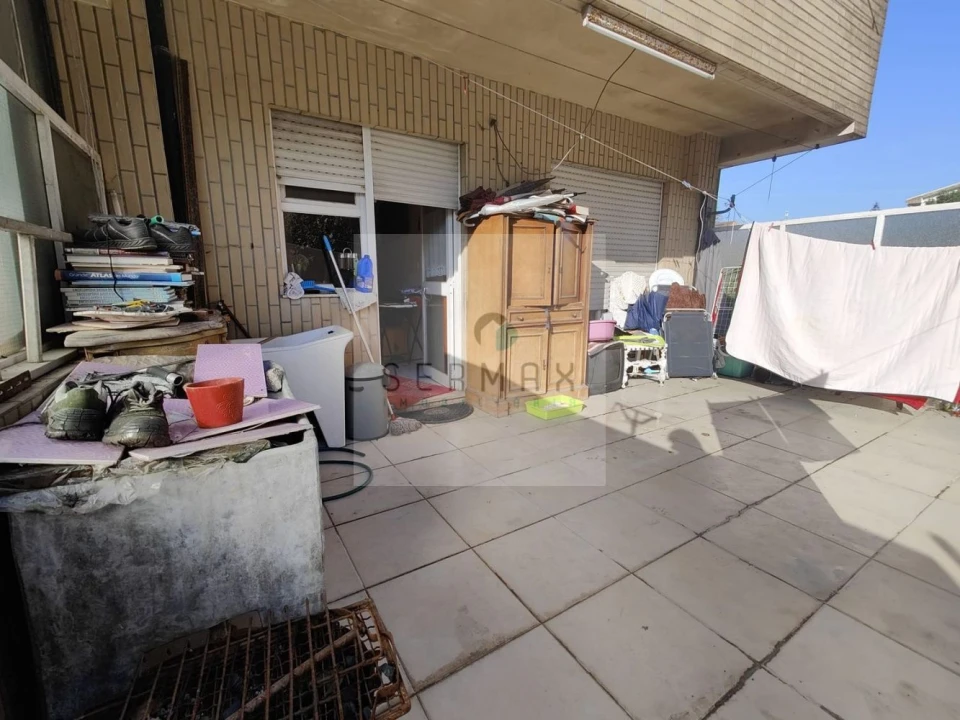 Apartamento T2 para Venda em Campanhã Foto 6