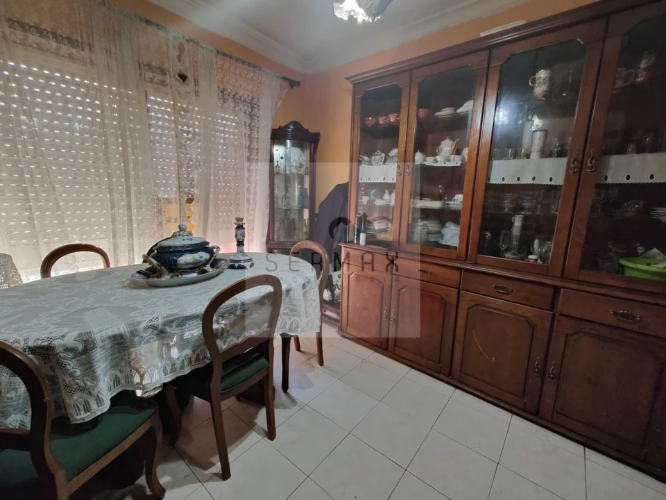 Apartamento T2 para Venda em Campanhã Foto 2