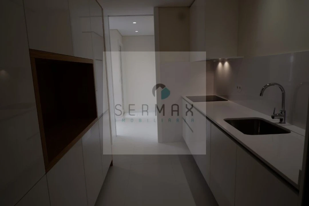 Apartamento T3 para Venda em Lordelo do Ouro e Massarelos Foto 6