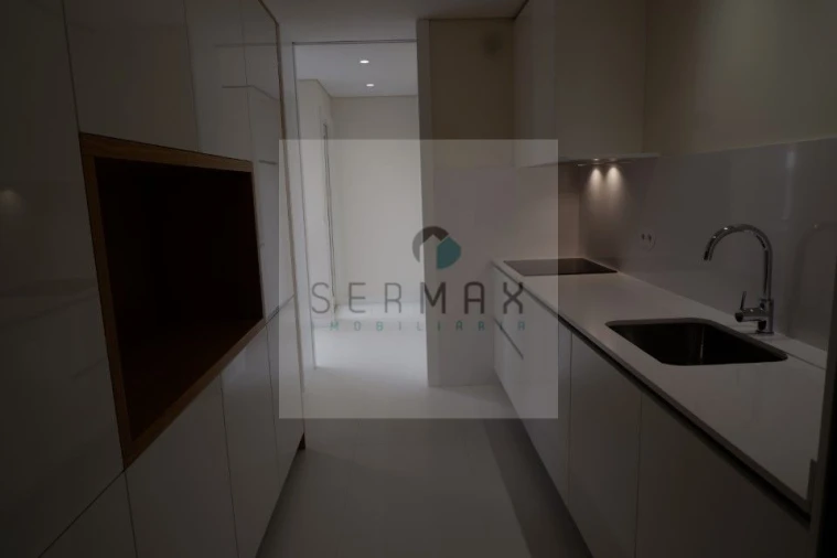 Apartamento T3 para Venda em Lordelo do Ouro e Massarelos Foto 6