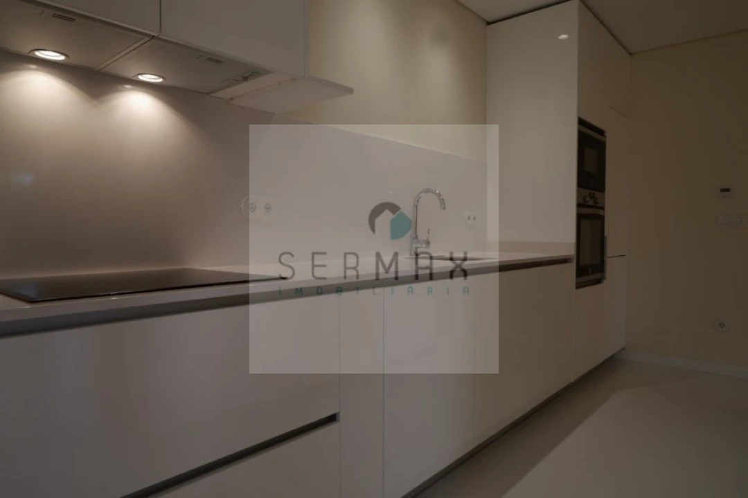 Apartamento T3 para Venda em Lordelo do Ouro e Massarelos Foto 7