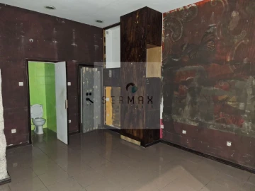 Loja para Arrendamento em Cedofeita, Santo Ildefonso, Sé, Miragaia, São Nicolau e Vitória