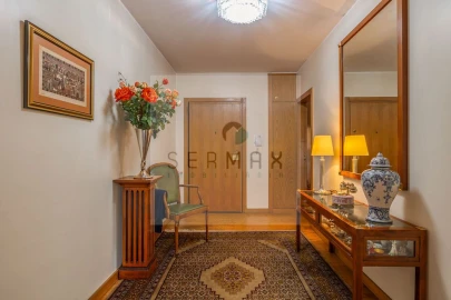 Apartamento T5 para Venda em Santa Marinha e São Pedro da Afurada