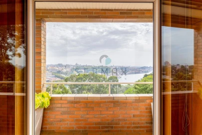 Apartamento T5 para Venda em Santa Marinha e São Pedro da Afurada