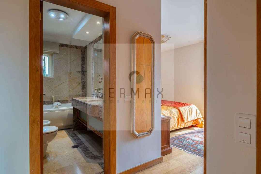 Apartamento T5 para Venda em Santa Marinha e São Pedro da Afurada Foto 9