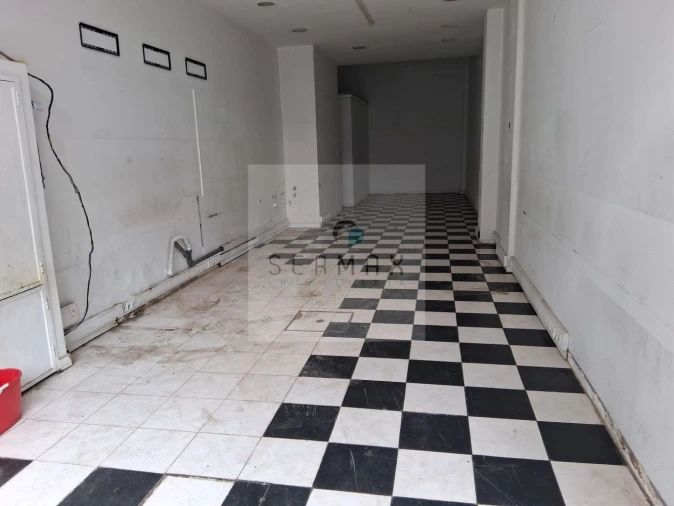 Loja para Arrendamento em Cedofeita, Santo Ildefonso, Sé, Miragaia, São Nicolau e Vitória Foto 3