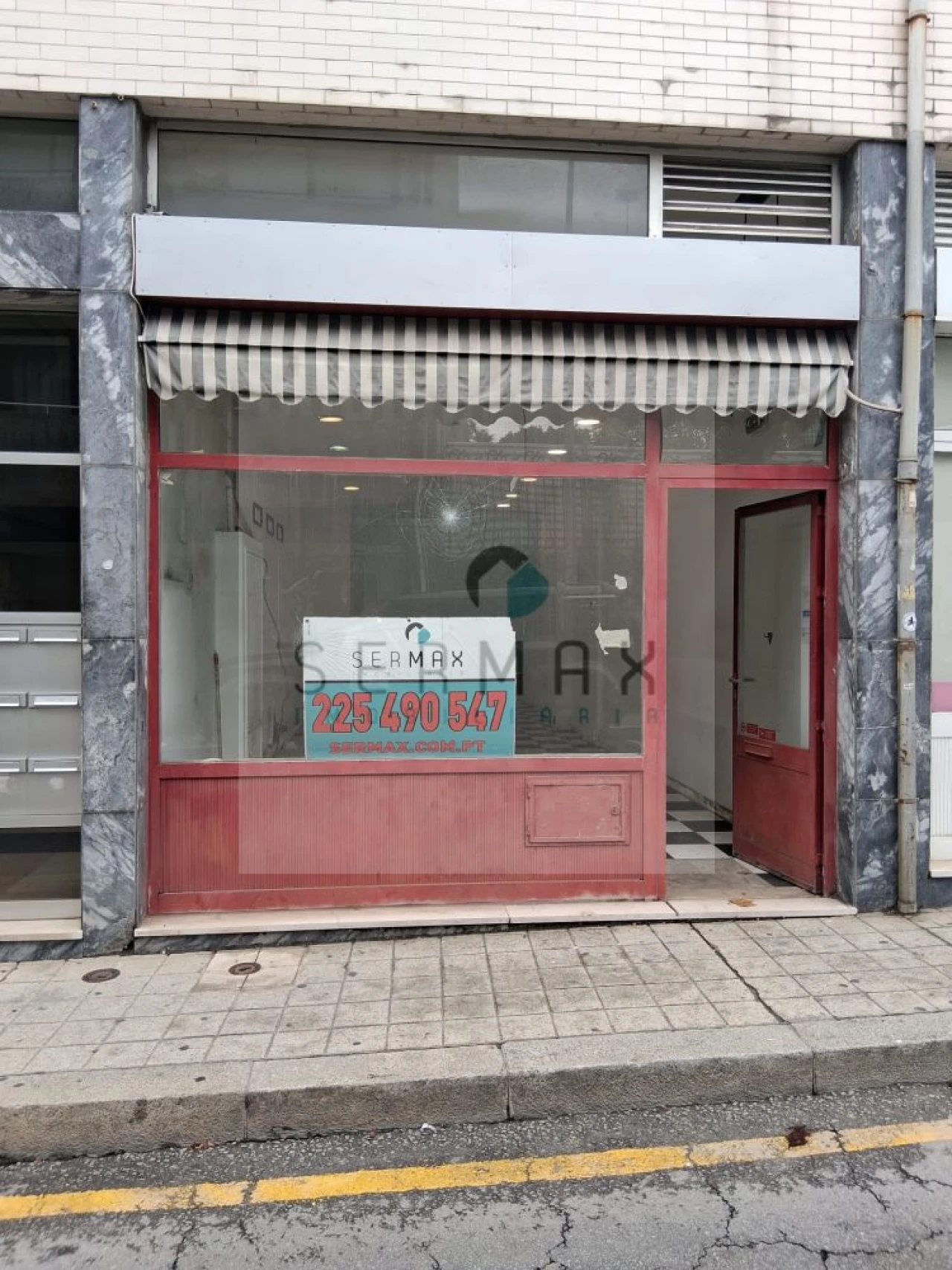 Loja para Arrendamento em Cedofeita, Santo Ildefonso, Sé, Miragaia, São Nicolau e Vitória Foto 1