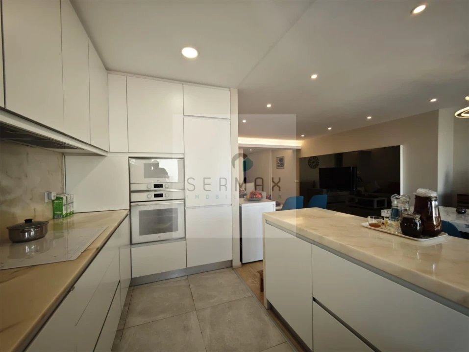 Apartamento T4 para Venda em Matosinhos e Leça da Palmeira Foto 11