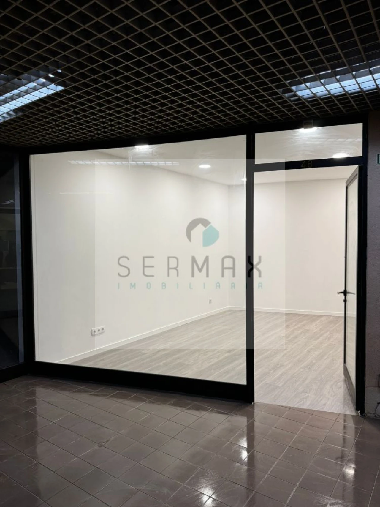 Loja para Arrendamento em Bonfim Foto 1