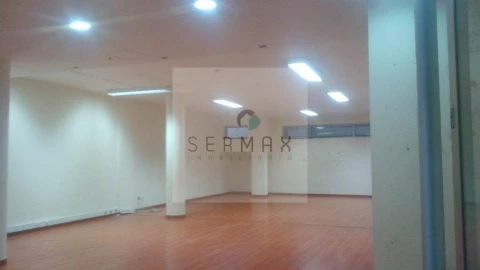 Loja para Arrendamento em Pedrouços