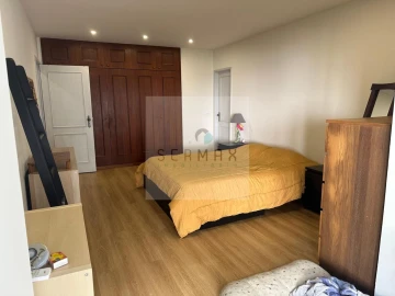 Apartamento T4 para Venda em Bonfim