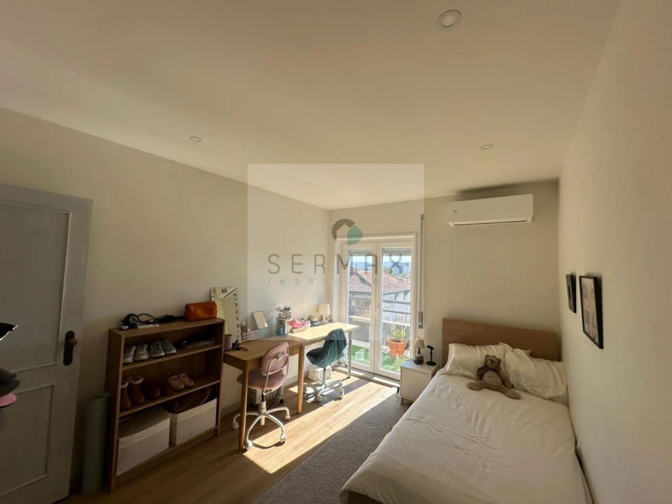 Apartamento T4 para Venda em Bonfim Foto 14