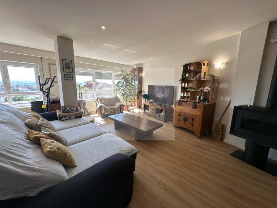 Apartamento T4 para Venda em Bonfim Foto 5