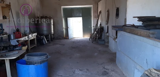 Loja para Venda em Abrigada e Cabanas de Torres