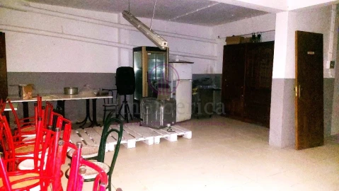 Loja para Venda em Algueirão-Mem Martins