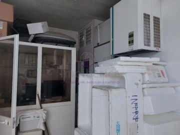 Loja para Venda em São Domingos de Rana