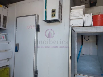 Loja para Venda em São Domingos de Rana