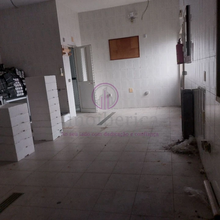 Loja para Venda em São Domingos de Rana Foto 31